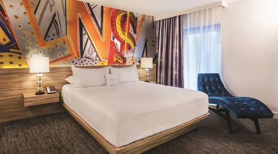Hotel & Casino: The LINQ Las Vegas Stay